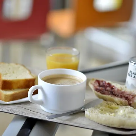 Premiere Classe Dunkerque ホテル *