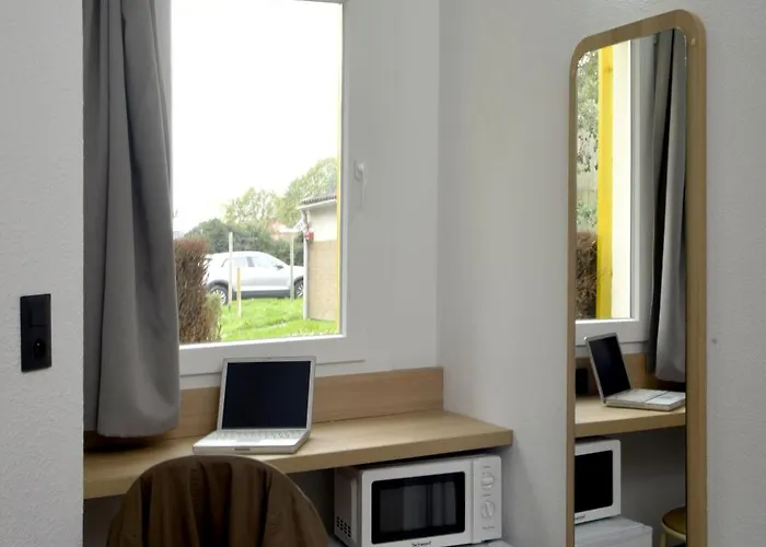 Premiere Classe Dunkerque Hotel *